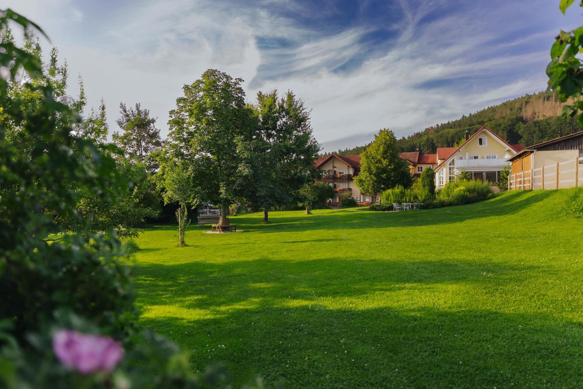 Landgasthof Zum Hirschen Kemnath Exteriör bild