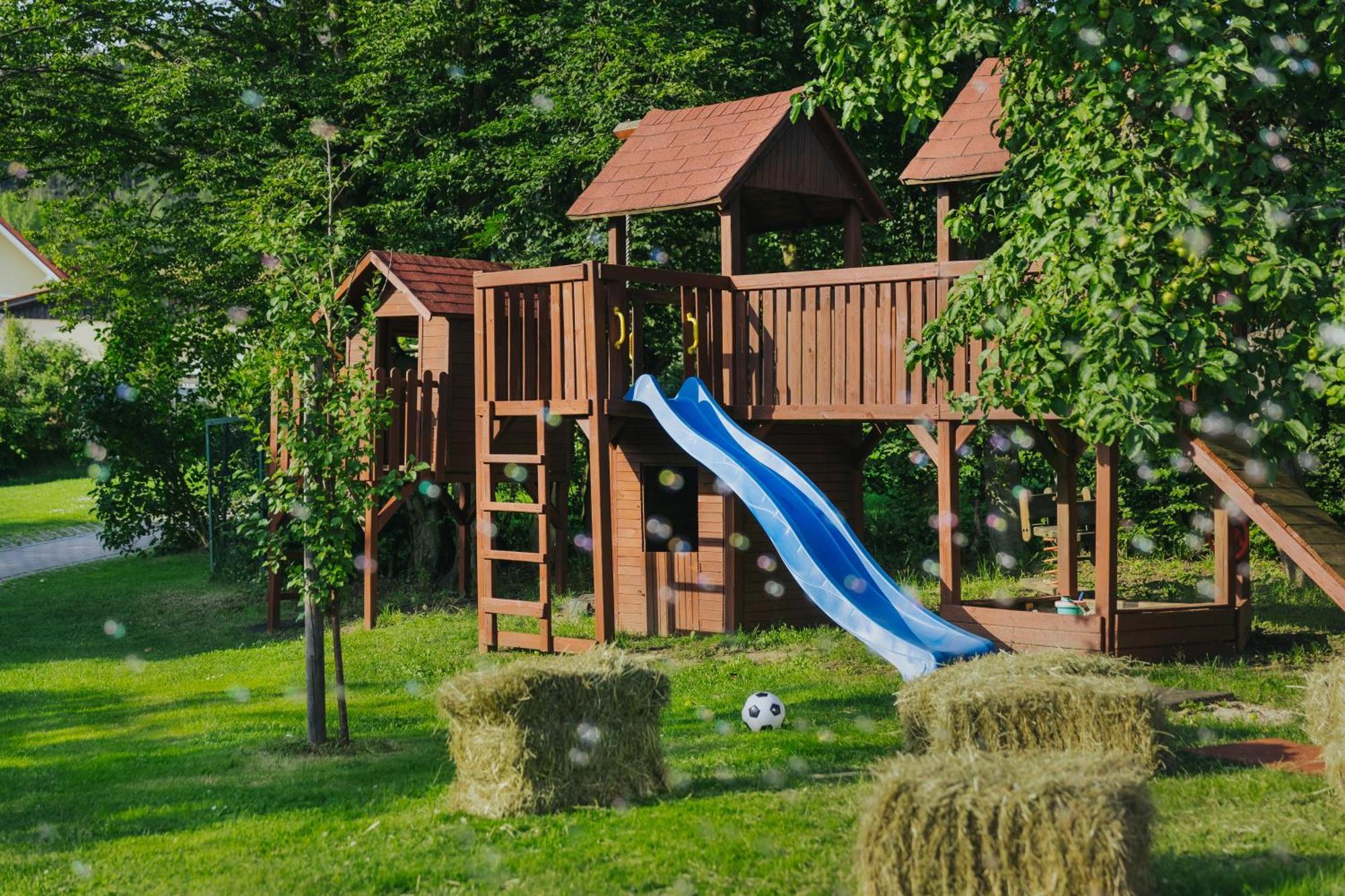 Landgasthof Zum Hirschen Kemnath Exteriör bild